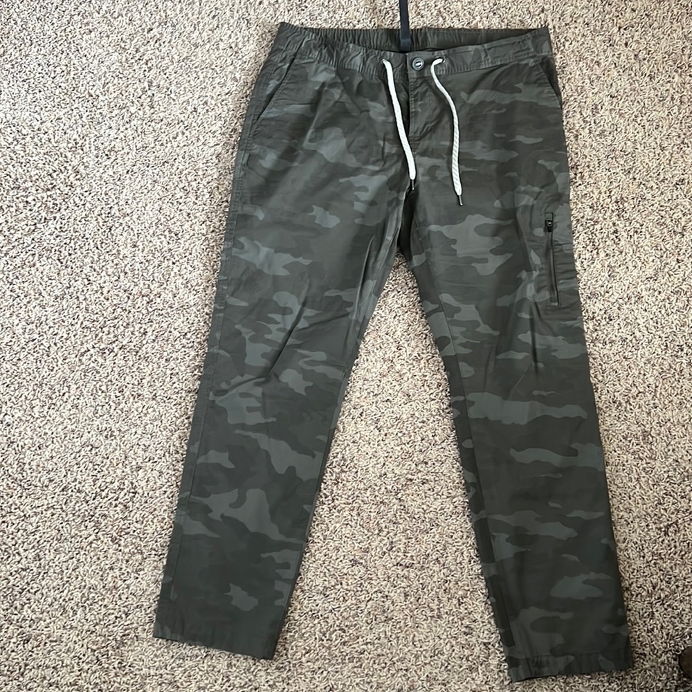 Vuori rip stop pants, XL, dark green camo